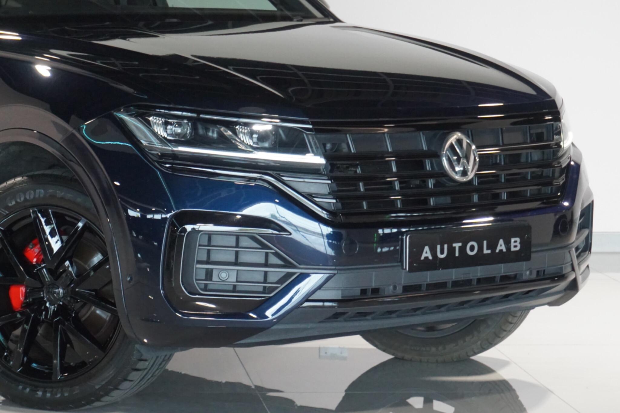 Volkswagen Touareg 3.0 TDI V6 R-Line SUV 5dr Diesel Tiptronic 4Motion Euro 6 (s/s) (286 ps)